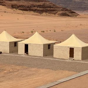 Hotel Desert Heart Camp Wadi Rum Exterior photo