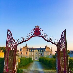 Appartamento La Chambre Verte - Chateau De La Chauveliere Joue-sur-Erdre Exterior photo