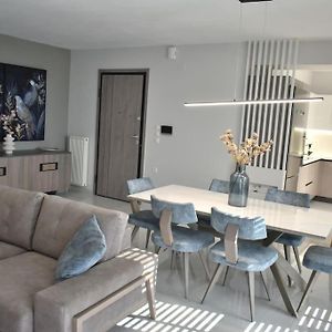 Modern Luxury Suite Kardítsa Exterior photo