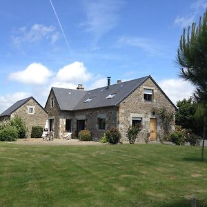 Le Clos Saint Jean Bed and Breakfast Dragey Exterior photo