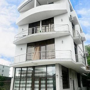 Hotel Tiktok House Kobuleti Exterior photo