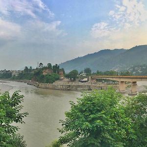 Outdoor Adventures Resort Muzaffarabad Exterior photo