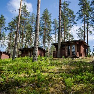 Ahvenlampi Camping Hostel Saarijärvi Exterior photo