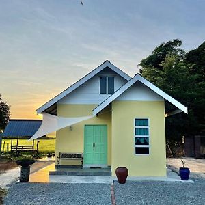 Hotel Payan Tiny House Kampong Tandok Exterior photo