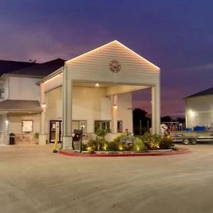 Lone Star Inn And Suites Victoria Exterior photo