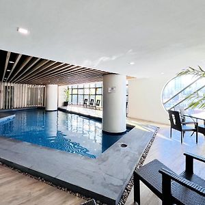 Sarrosa International Hotel&Residential Suites Cebu Exterior photo