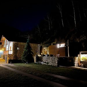 Cal Batlle Casa Rural Affittacamere La Cortinada Exterior photo