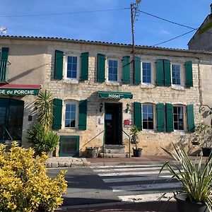 Hotel Auberge Du Porche Blaye Exterior photo