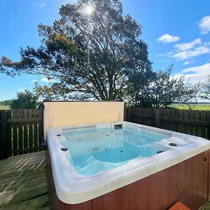 Vicarsford Farmhouse With Hot Tub Villa Leuchars Exterior photo