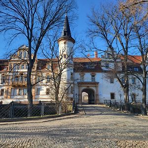 Hotel Schloss Schkopau Exterior photo