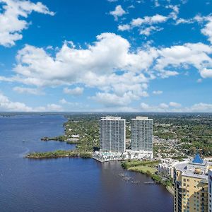 Riverfront Fort Myers Condo With Community Amenities Exterior photo