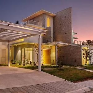 Golf View Home By Jadecaps 4Bhk With Breakfast Hosūr Exterior photo