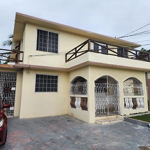 Appartamento 11Onessex2 In The Heart Of Kingston Jamaica Exterior photo
