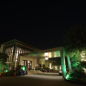 Calista Resort Nuova Delhi Exterior photo