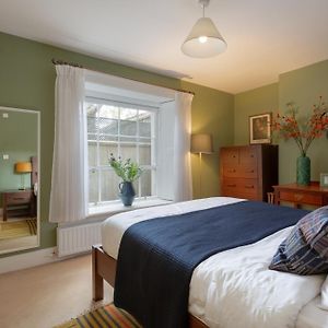 Spectacular 2 Bedroom Apartment With Sunny Garden & Terrace Dublino Exterior photo