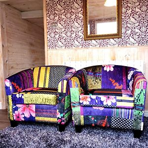 Shepherd'S Hut At Cefn Tilla Court Villa Usk Exterior photo