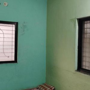 Appartamento Bhagyashlip Niwas Akalkot Exterior photo