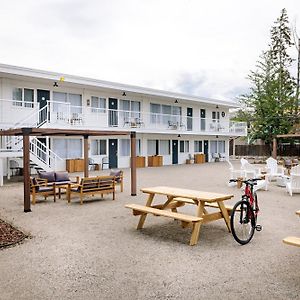 Kettle Valley Beach Resort Penticton Exterior photo