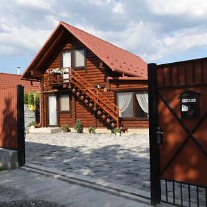 Hotel Садиба Арсентій Berehove  Exterior photo