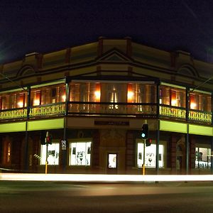 Hotel The Astra Broken Hill Exterior photo