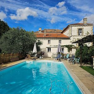 Appartamento La Maison De Leon Celles-sur-Belle Exterior photo