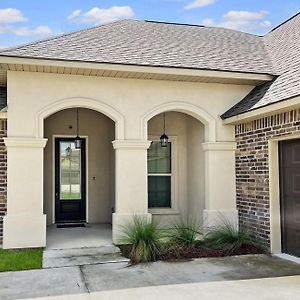 Bungalow Blissyour Luxurious Home Away From Home Lake Charles Exterior photo
