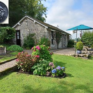 Lile Cottage Ulverston Exterior photo