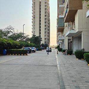 Appartamento Ij Bliss Bhiwadi Exterior photo