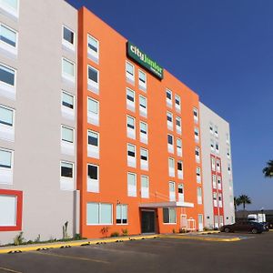 Hotel City Express Junior By Marriott Tijuana Otay Exterior photo