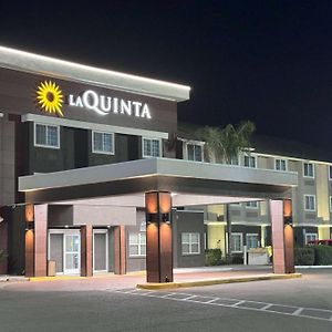 Hotel La Quinta By Wyndham Tulare Exterior photo
