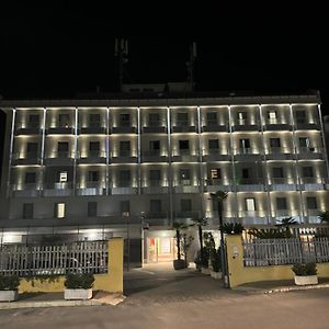 Hotel Vittoria Rosarno Exterior photo