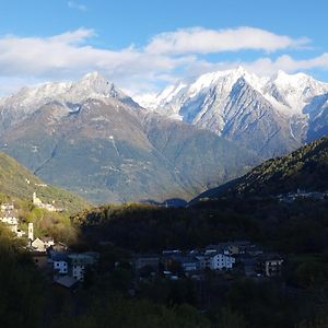 Residenza " Il Gufetto" Bed and Breakfast Lombro Exterior photo