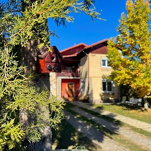 Hotel Casa Edan Breaza Exterior photo