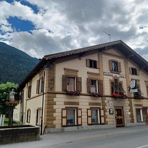 Hotel Garni Löwen Silz Exterior photo