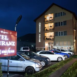 Hotel Oscar Piatra Neamţ Exterior photo