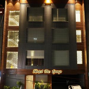 Hotel The Lamp Zirakpur Exterior photo