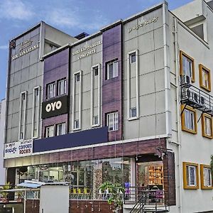 Hotel Collection O Sri Sapthagiri Near Phoenix Marketcity Bangalore Exterior photo