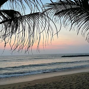 Hotel Coconut Bay Kalutara Exterior photo