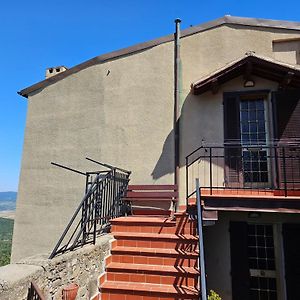 Appartamento Con 2 Camere In Borgo Medievale Montegiovi Exterior photo