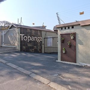 Appartamento 24 Topanga Uvongo Beach Exterior photo