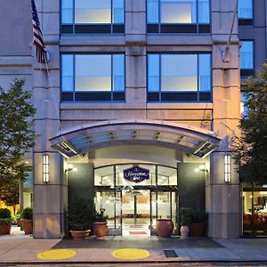 Hampton Inn Philadelphia Center City-Convention Center Exterior photo