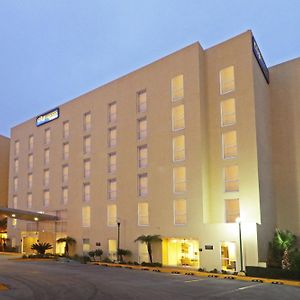 Hotel City Express By Marriott Tijuana Insurgentes Exterior photo