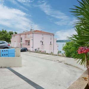 Apartment Tramontana With Sea View Traù Exterior photo