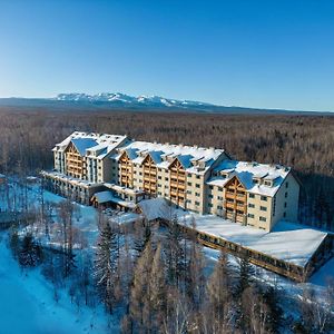 Hotel Doubletree By Hilton Changbaishan Hot Spring Antu Exterior photo