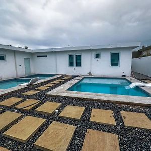 Centrally Located Villa With 3 Pools -Food & Beach Walking Distance Arecibo Exterior photo