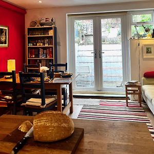 Appartamento Comfy Child/Dog Friendly Garden Flat Heart Camden Londra Exterior photo