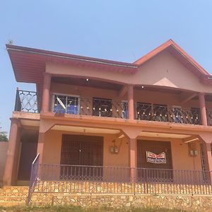 Appartamento Shirley'S Corner Kumasi Exterior photo