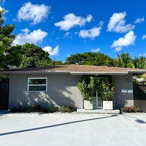 Beautiful, Fully Furnished 4Bed 2Bath House - 5 Minute Walk To Miracle Mile Villa Miami Exterior photo