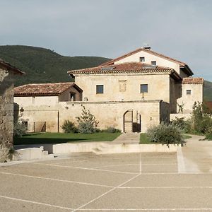 Hotel El Priorato De Trespaderne Exterior photo