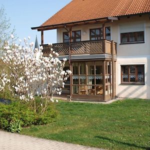 Herrliche Ferienwohnung In Bayerbach Mit Grill, Terrasse Und Garten Exterior photo